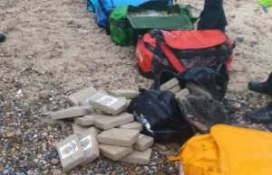 Kokaina warta 50 milionów funtów, znaleziona na plazy w Norfolk UK [ENG]