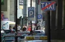 Darmowy postój dla taksówkarzy Strefie Płatnego Parkowania. Chcą walczyć z...