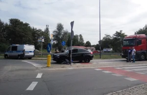 Zepsute BMW zablokowało obwodnicę. Komputer nie pozwolił go zepchnąć