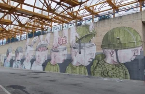Kontrowersyjne graffiti przedstawiające bezmózgich żołnierzy