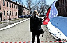 "Polskie dupki" w Auschwitz — Jewish Journal [Eng]