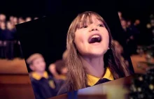 Autystyczna dziewczynka śpiewa jedną z najpiękniejszych piosenek