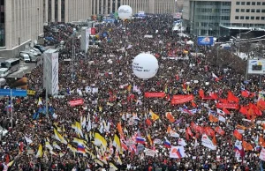 "Wystarczy kłamstw". Wielka demonstracja w Moskwie.