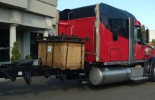 Fabrycznie nowa ciężarówka z używanym silnikiem po remoncie