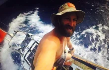 Chris Bertish przepłynął samotnie Atlantyk na desce. 93 dni sam na oceanie