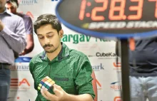 Mężczyzna z Indii pobił rekord świata układania Kostek Rubika... jedną ręką