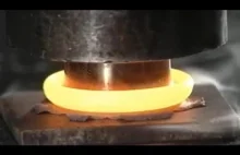 Zgrzewanie metalu przy pomocy tarcia, zamiast spawania.