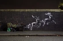 Banksy stworzył świąteczną grafikę z nietypowym Mikołajem!