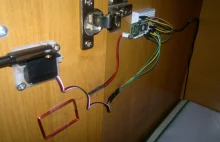 Jak zrobić szafkę w biurku zamykaną RFIDem?