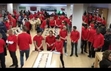 100 pracowników Apple Store w Londynie, i czy wymienią nam zniszczoną...