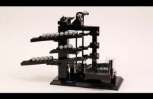 Kolejna, niesamowita budowla z LEGO - Zegar kulkowy