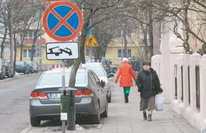 Postawili znak "Nie dotyczy chodnika" i... po kłopocie