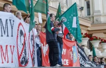 Rzeszów: W Rzeszowie protestowało kilkuset narodowców [ZDJĘCIA] - Protest...