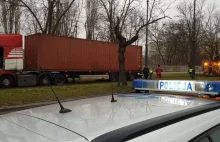 Ciężarówka blokująca torowisko miała licznik przekręcony o ponad 1,3 mln km
