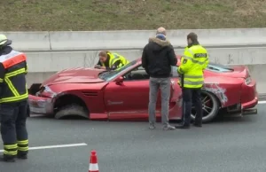 250-konna Toyota Supra mk4 Twin Turbo Dobrowolskiego rozbita w Hamburgu