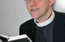 "Homoseksualiści manipulują policją" mówi anglikański pastor. [ENG]