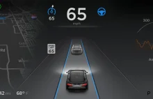 Autopilot rozbił Model X? Tesla: funkcja sama się nie włącza