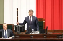 Sejm ZNÓW nie zajmie się ustawą anty-447