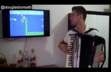 Muzyka z super mario grana na akordeonie