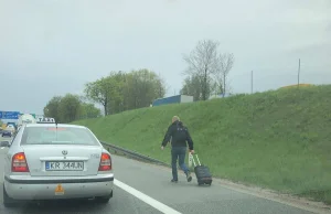 Taksówkarze zablokowali Krakowskie lotnisko.