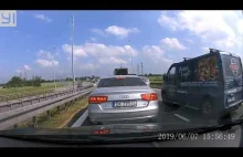 Szeryf w Audi. A1 węzeł Wieszowa