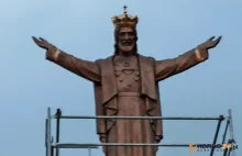W Jaśle stanął posąg Jezusa. Prace pochłonęły 300 tysięcy zł, a to nie koniec