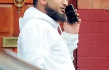 Policjant muzułmanin przegonił księdza w Birmingham.