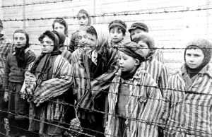 Decyzja ws. terminu "polski obóz koncentracyjny" to niebezpieczny precedens