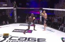 Polak nokautuje potężnego murzyna i zdobywa pas Cage Warriors