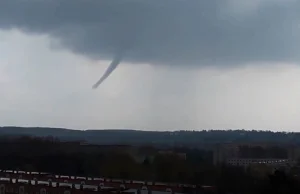 Tornada szaleją nad Niemcami. Siła wiatru dochodziła do 180km/h (kilka filmów)