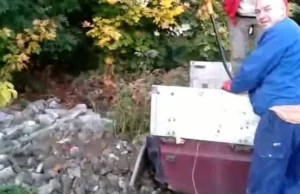 Złapani (i sfilmowani) na wyrzucaniu gruzu