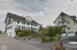 Wioska w Szwajcarii postanowila zaplacic 200k GBP kary niz przyjac 10 uchodzcow