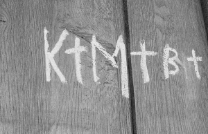 K+M+B – napis na drzwiach. Co to znaczy? Dlaczego piszemy na drzwiach?