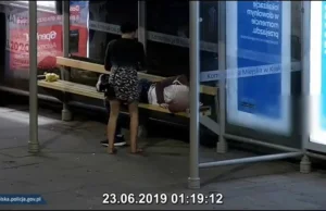 Kobieta okradła mężczyznę śpiącego na przystanku w Krakowie