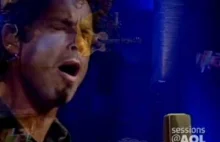 Chris Cornell śpiewa piosenke o (swojej) śmierci.