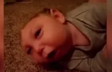 Chłopiec bez czaszki mówi HELLO! (video) «