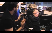 Stephen Hawking zdumiony sztuczką magiczną