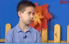 Ksiądz w Telewizji Trwam wyjaśnia dzieciom, że rząd PiS jest dobry.