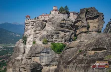 Meteory - niesamowite prawosławne klasztory wykute na szczytach skał