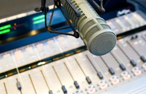 Radiowa Jedynka z najniższym wynikiem w historii,TOK FM wyprzedziło Radio Maryja