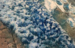 W Petersburgu spadł niebieski śnieg. Jak wyjaśnią to władze?