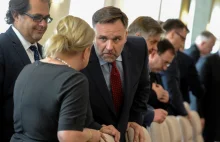 Pierwsza dymisja ministra w rządzie Beata Szydło: Minister Jackiewicz odwołany!