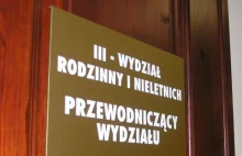 Błagała o pomoc, sąd zabrał dziecko - Niebieska karta w akcji