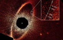Ciąg dalszy sagi planety Fomalhaut b - nowe zdjęcia z Teleskopu Hubble'a
