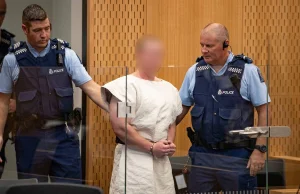 Zamachowiec z Christchurch skarży się, że jest źle traktowany w więzieniu