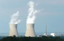Do 2025 r. Francja ma zamknąć 35 reaktorów jądrowych