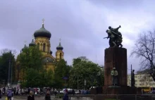 Pomnik 'Czterech Śpiących'. Symbol sowieckiej dominacji wraca na ulice stolicy