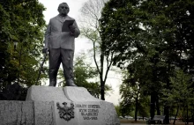 Prezydent Katowic znalazł sposób na (hurra)dekomunizację. Pomnik Ziętka zostanie