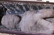Niemiecki chłopiec znajduje mumię na strychu domu swojej babci. [EN]