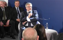 Ostatnimi siłami Komorowski straszy PiS-em: „Większość chybotliwa pod...